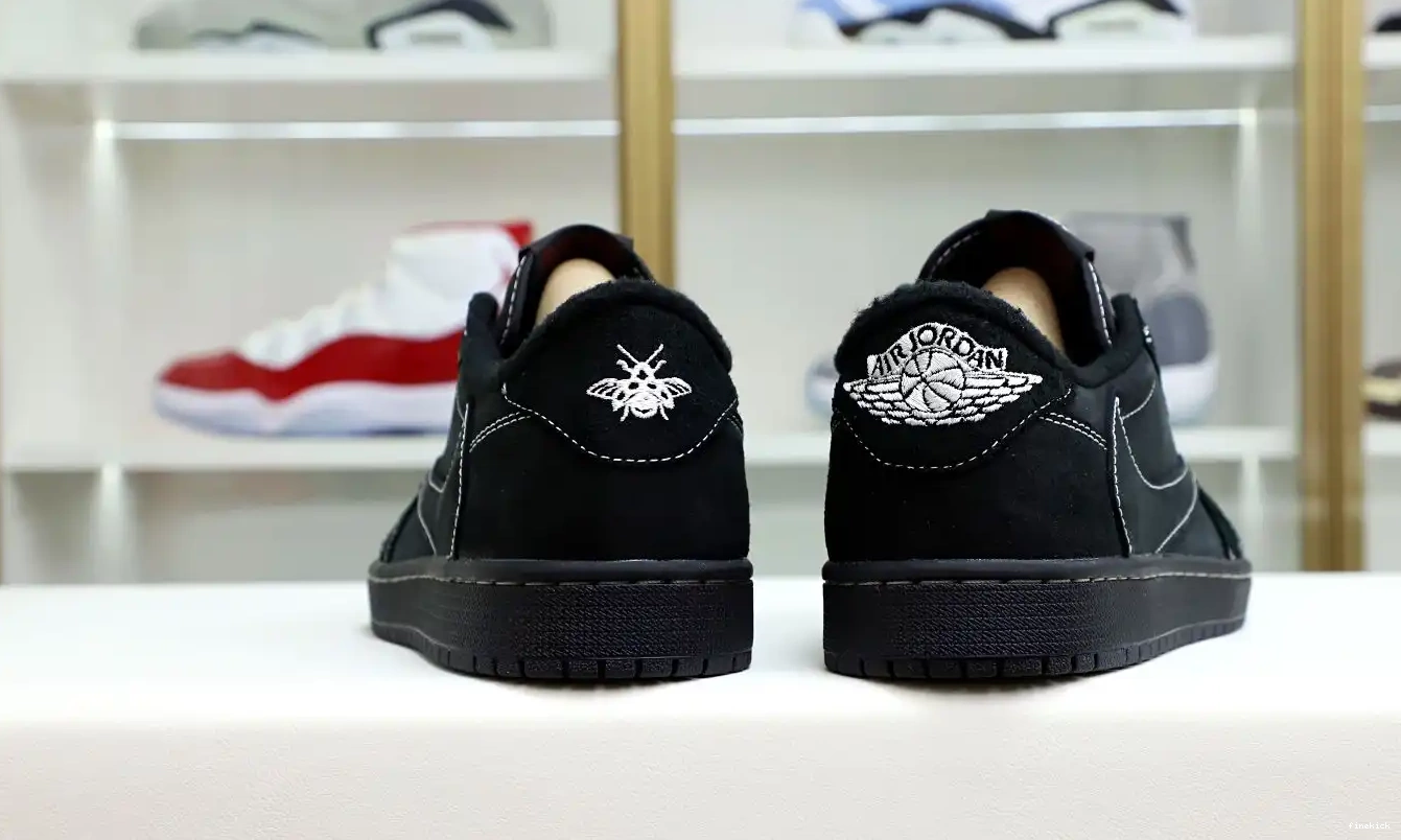 NIKE LOW AIR X PHANTOM” “BLACK TRAVIS SCOTT OG JORDAN 1 0614